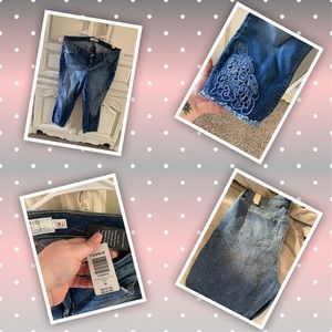 Torrid size 18 capris. NWT